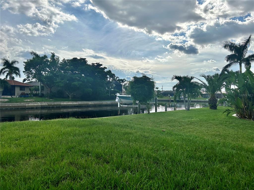 2275 EL CERITO CT, PUNTA GORDA, FL — photo 4 of 13