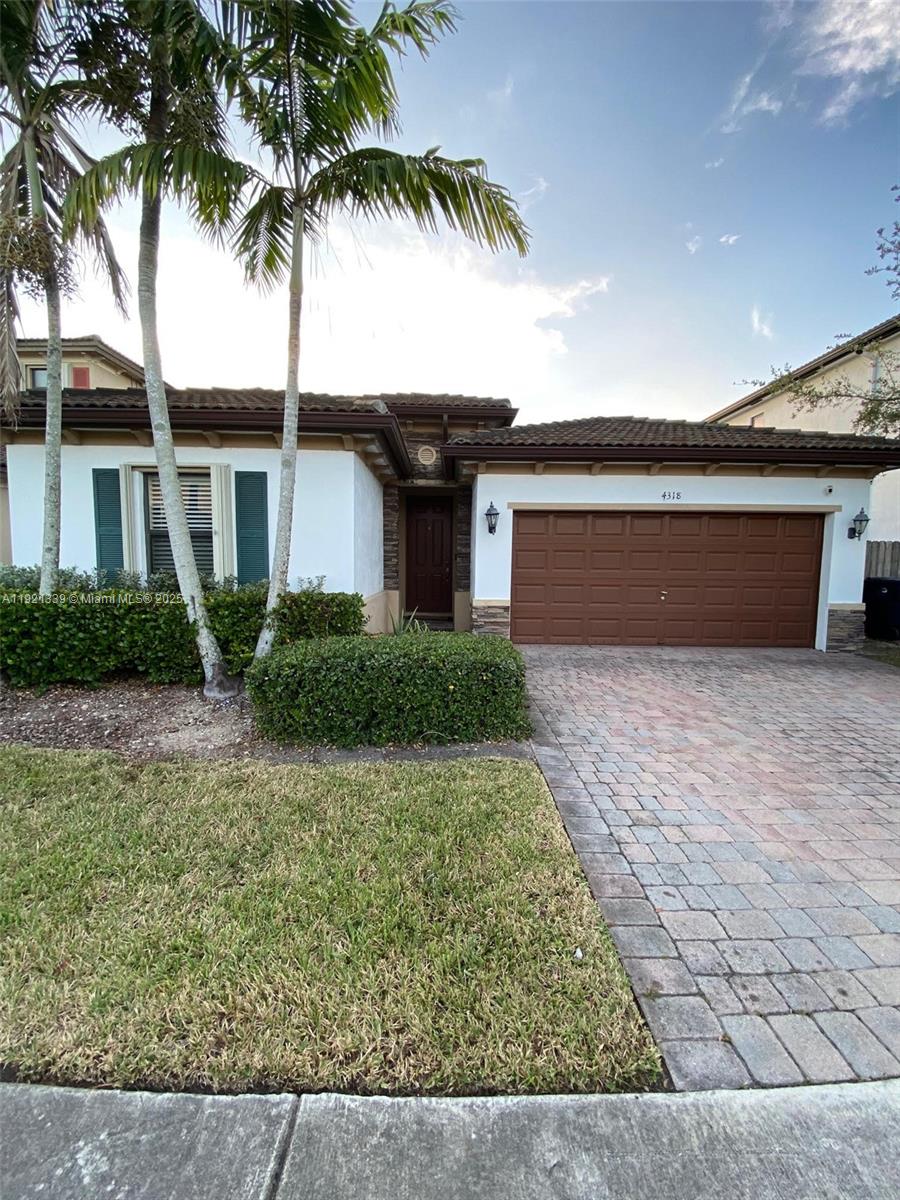 4318 SW 164th Ct, Miami FL 33185