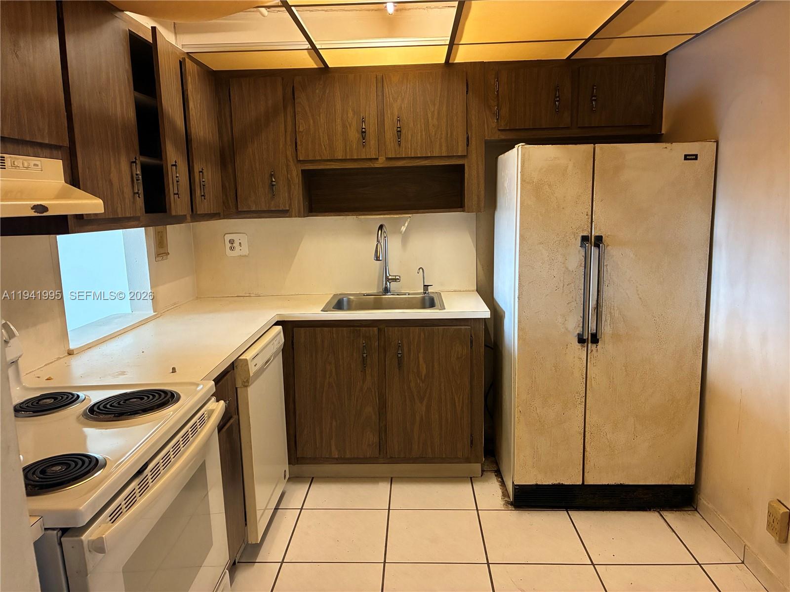 500 Three Islands Blvd # 619, Hallandale Beach FL 33009