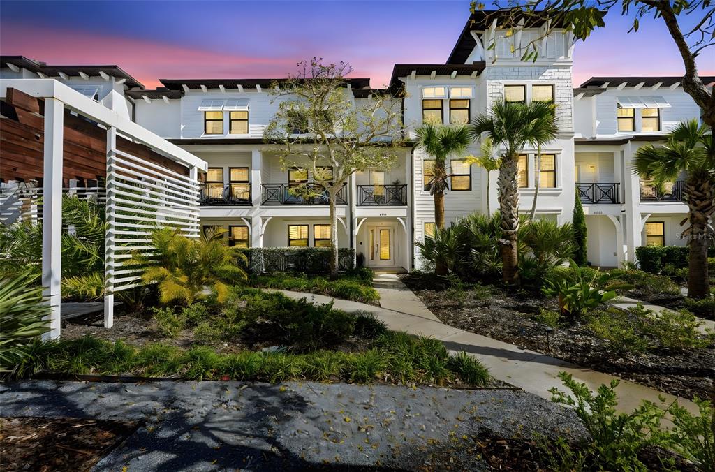 4921 W PAUL AVENUE UNIT 5
