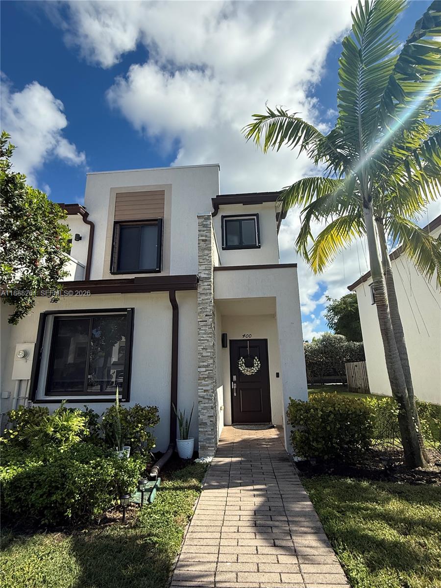 400 NE 208th Ter # 400, Miami FL 33179