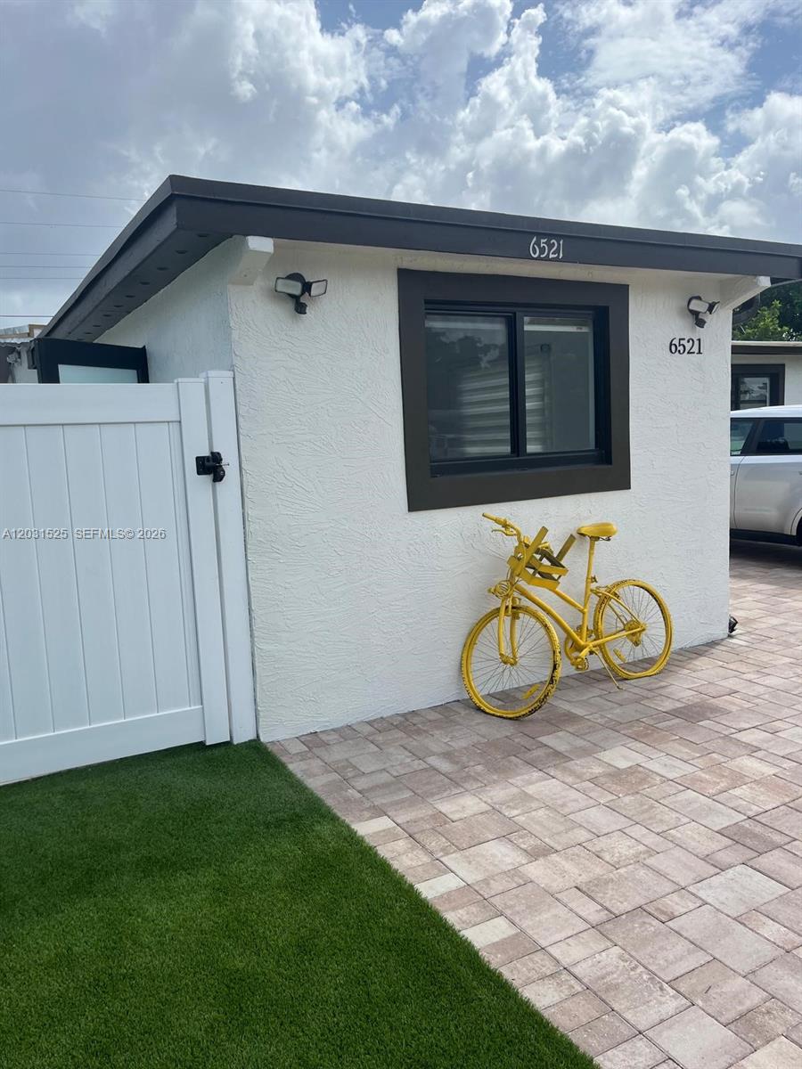 6521 SW 5th St # 6521, Pembroke Pines FL 33023