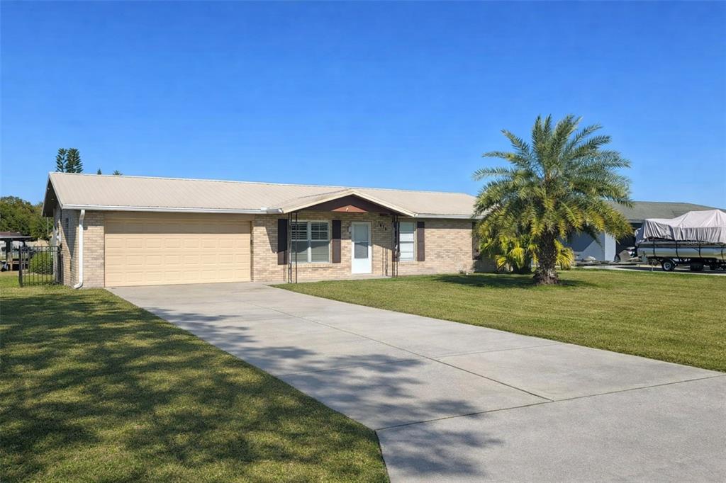 1636 JUNO TRAIL, ASTOR, FL — photo 2 of 18