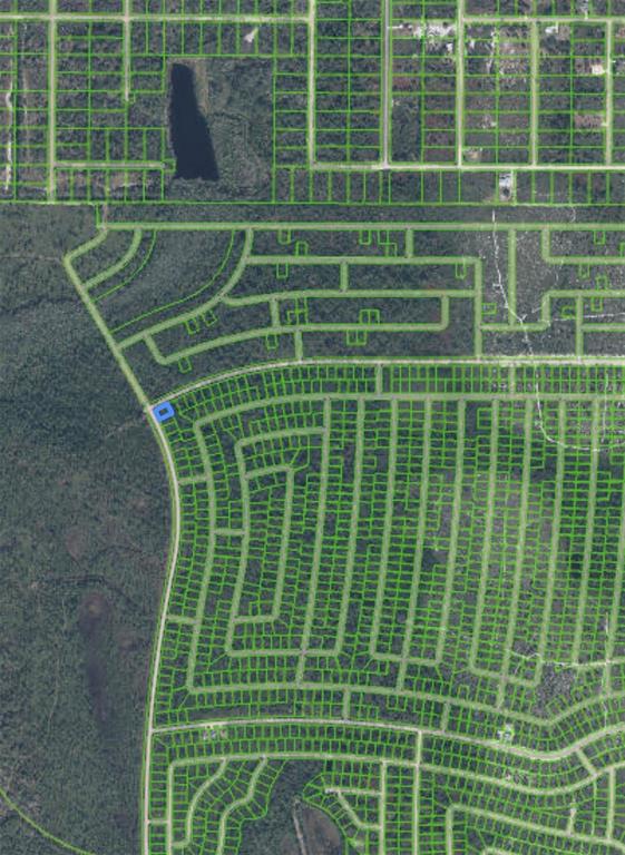 This is a satellite map showing a residential subdivision with a highlighted property lot — 7191 COLUMBUS BOULEVARD, SEBRING, FL