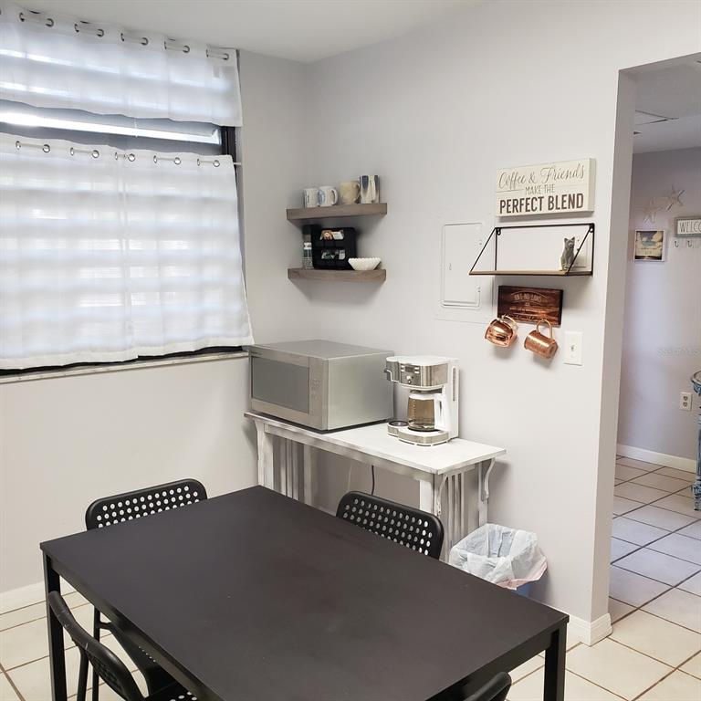 108 PINEHURST DRIVE, BRADENTON, FL — photo 5 of 16