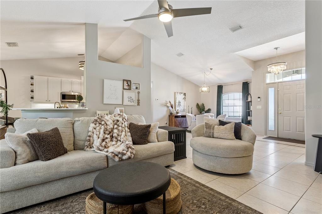 39843 GROVE HEIGHTS, LADY LAKE, FL — photo 4 of 30