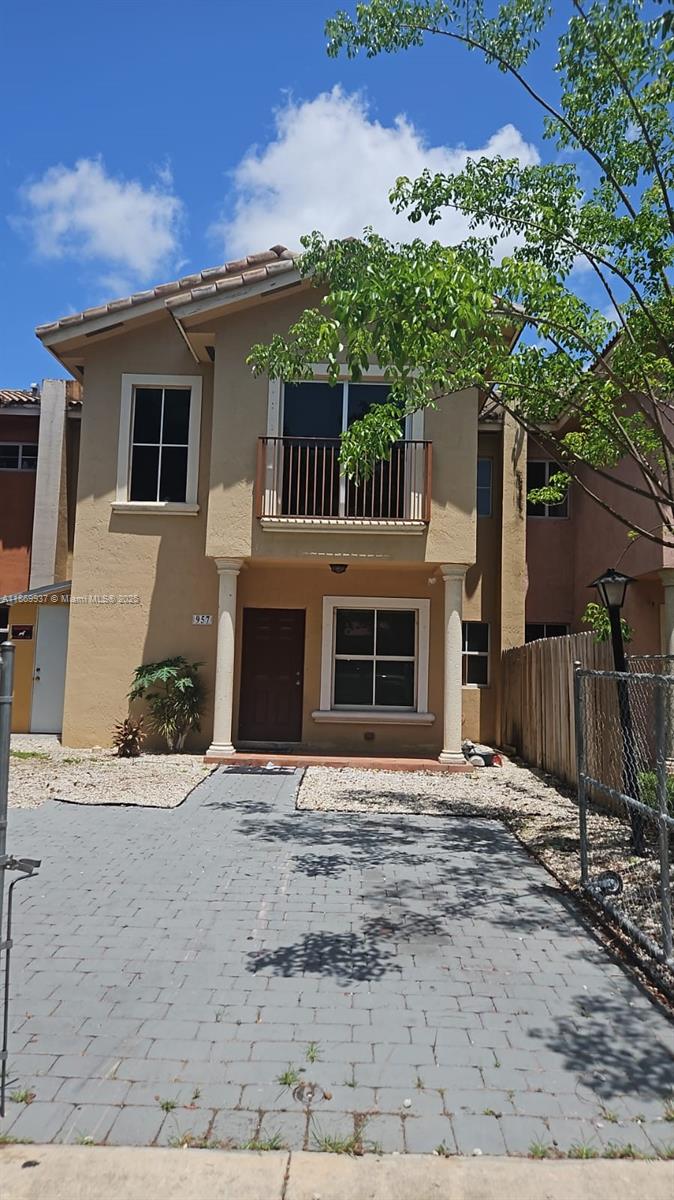 957 SW 6th Ct, Florida City FL 33034