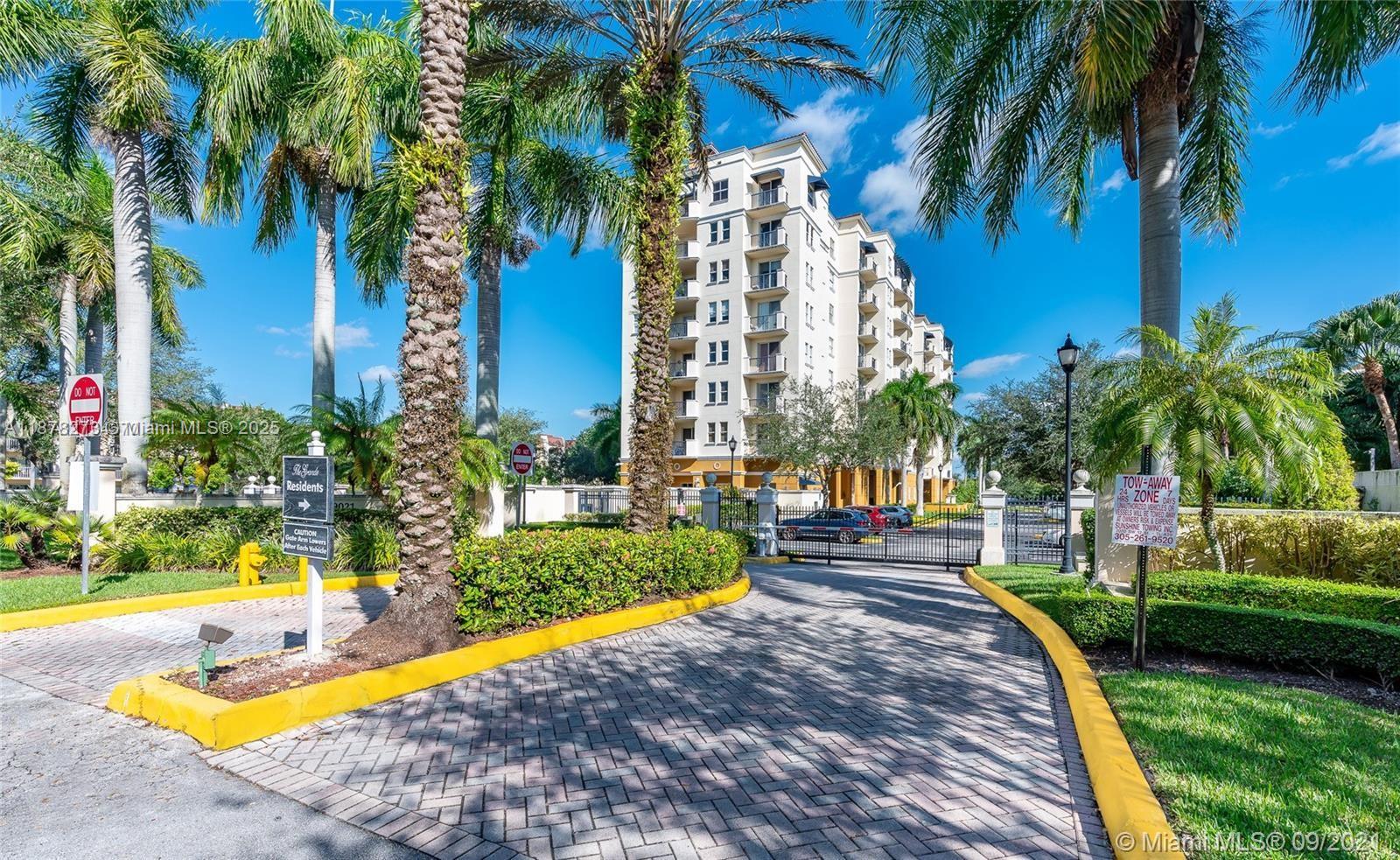 9021 SW 94th St, Miami FL 33176