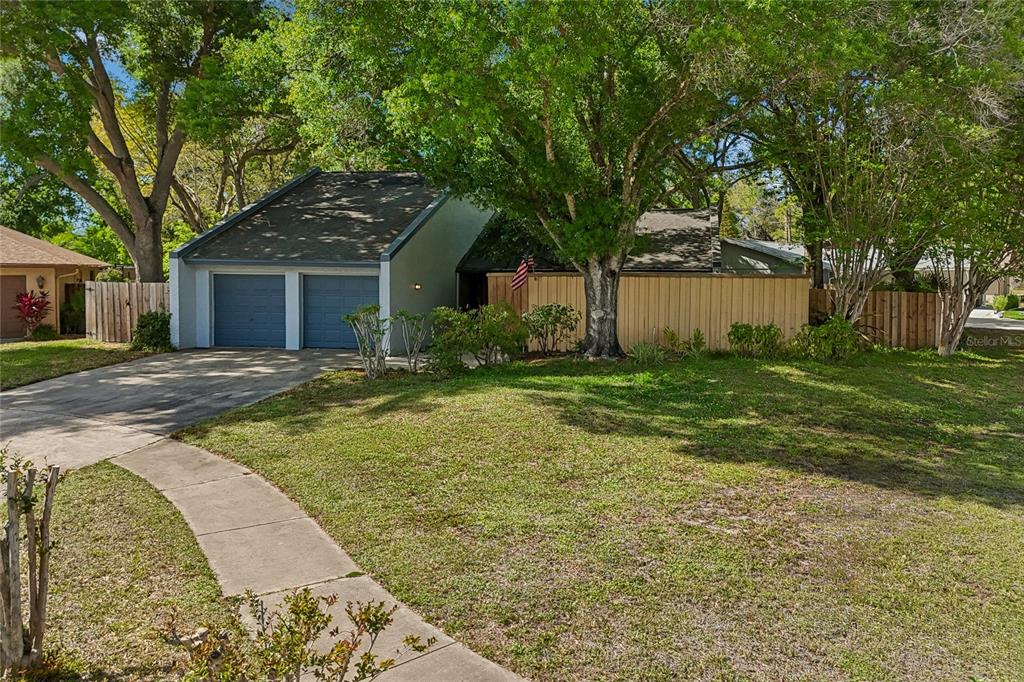 4438 SUMMER OAK DRIVE