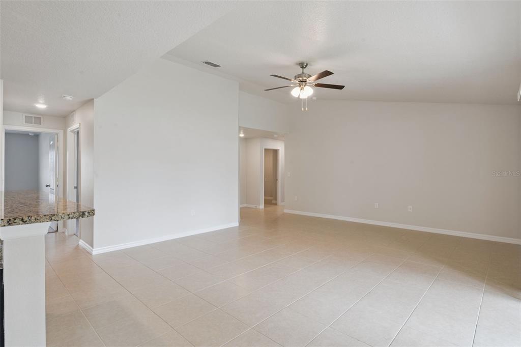 1665 LUFT LANE, MASCOTTE, FL — photo 5 of 30