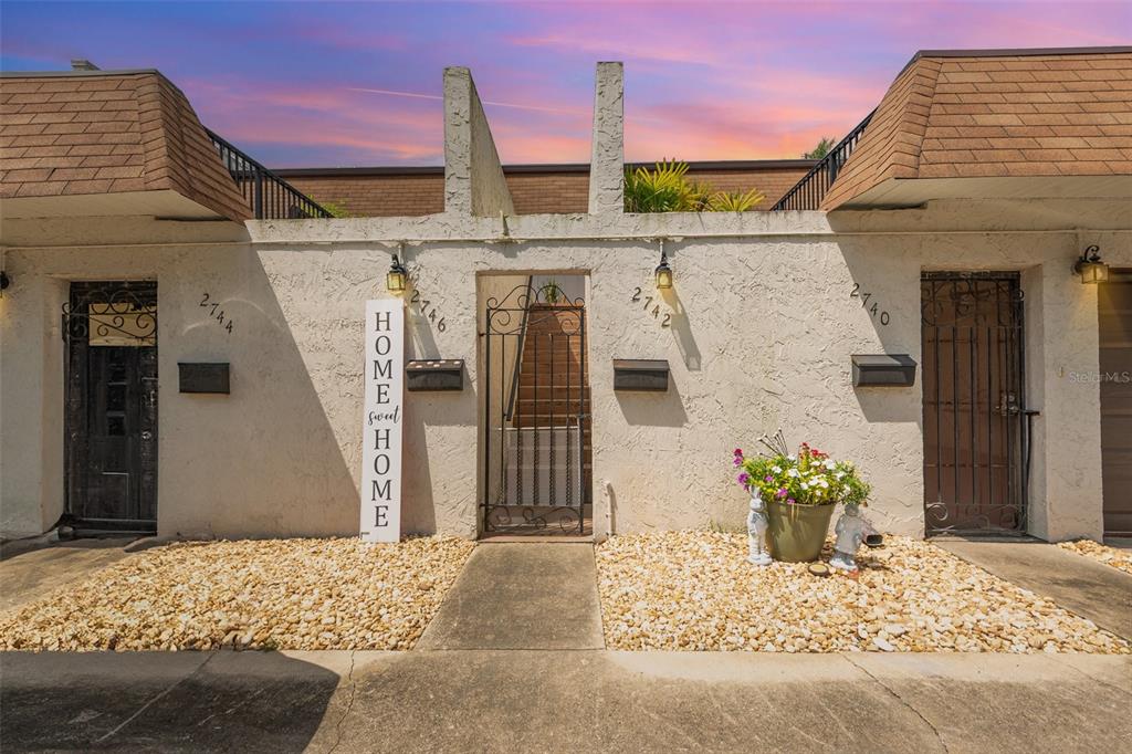 2746 DEMARET DRIVE UNIT 512