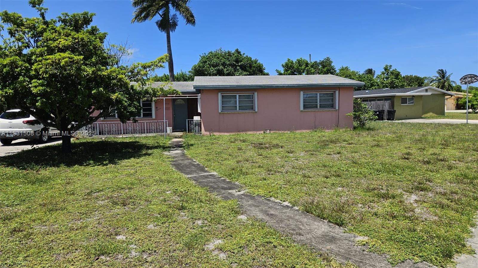1143 NW 18th St, Fort Lauderdale FL 33311