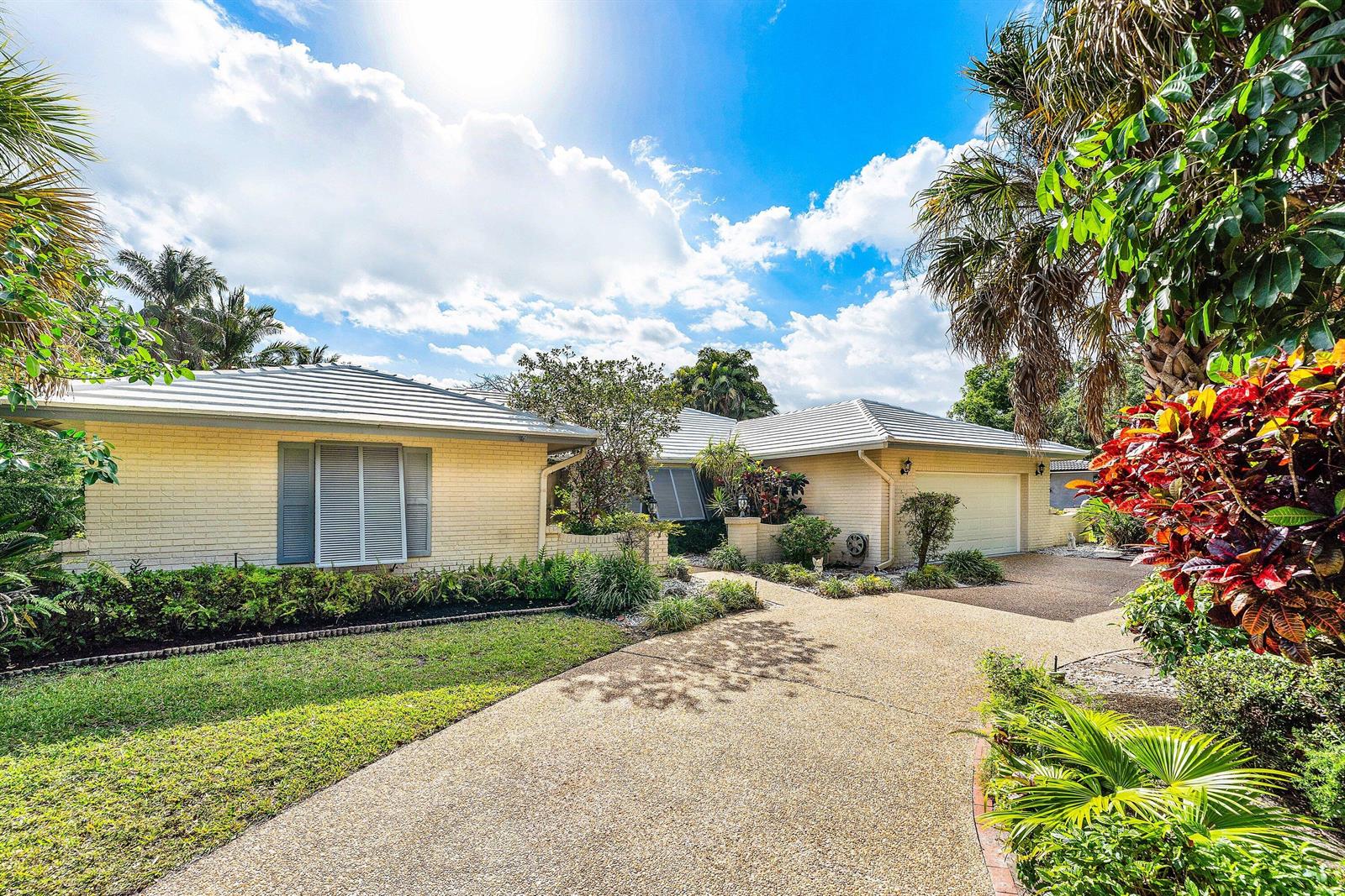 7290 Encina Lane, Boca Raton FL 33433