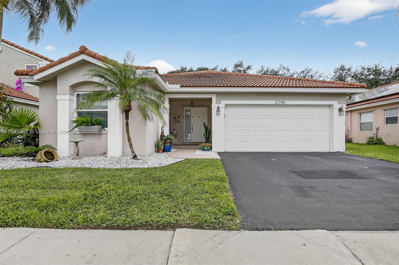 12740 NW 11th Ct, Sunrise FL 33323