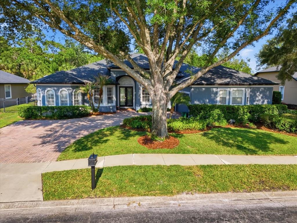 1160 CITRUS OAKS RUN