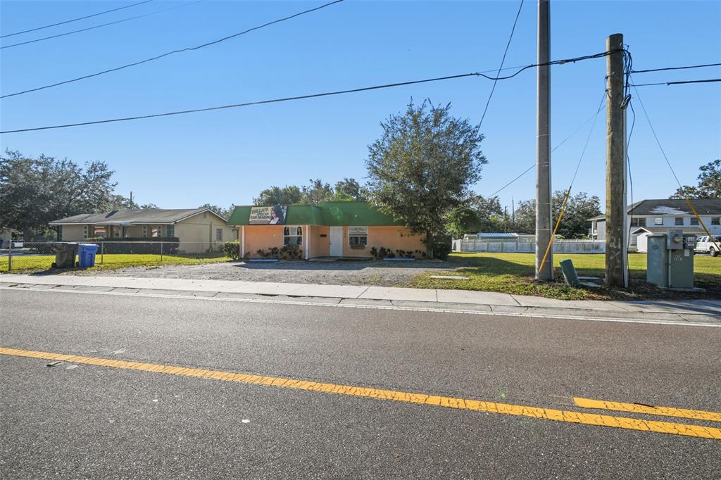 109 E ROBERTSON STREET, BRANDON, FL — photo 5 of 30