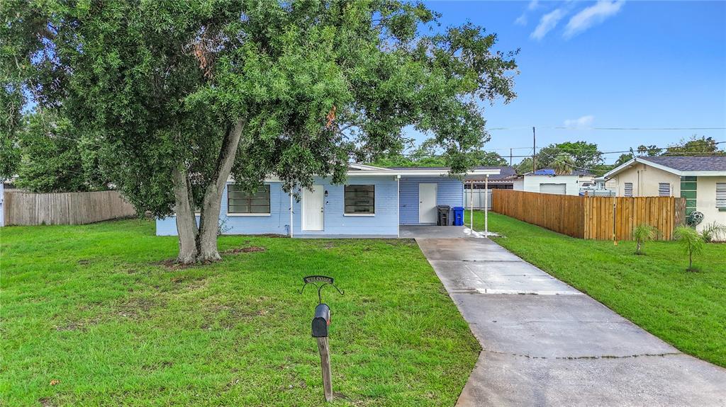 6228 FLORIDA CIRCLE W, APOLLO BEACH, FL — photo 2 of 30