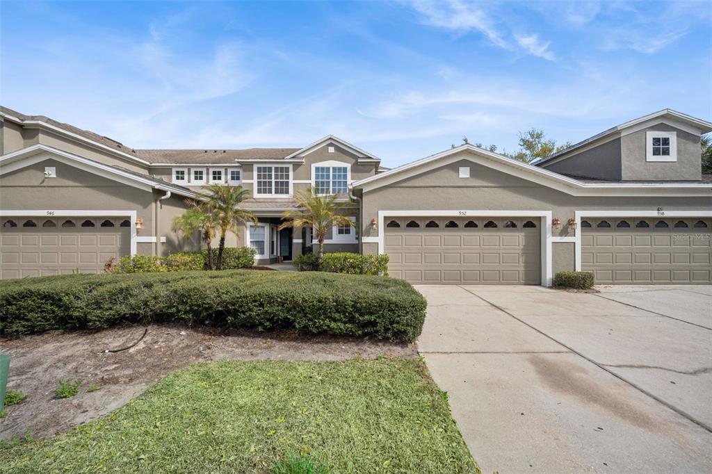 952 DAVENWOOD COURT