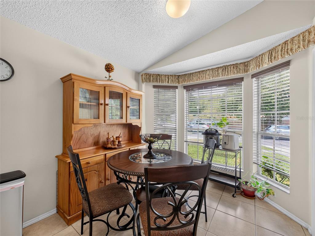 10225 CODY LANE, ORLANDO, FL — photo 5 of 23