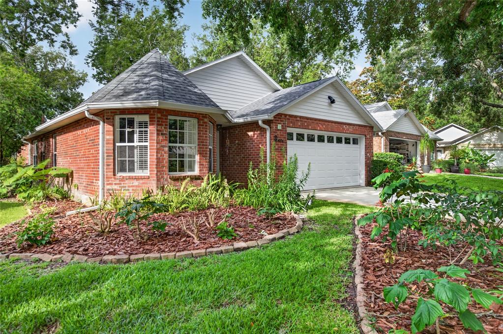 18 OAK VILLAGE DRIVE