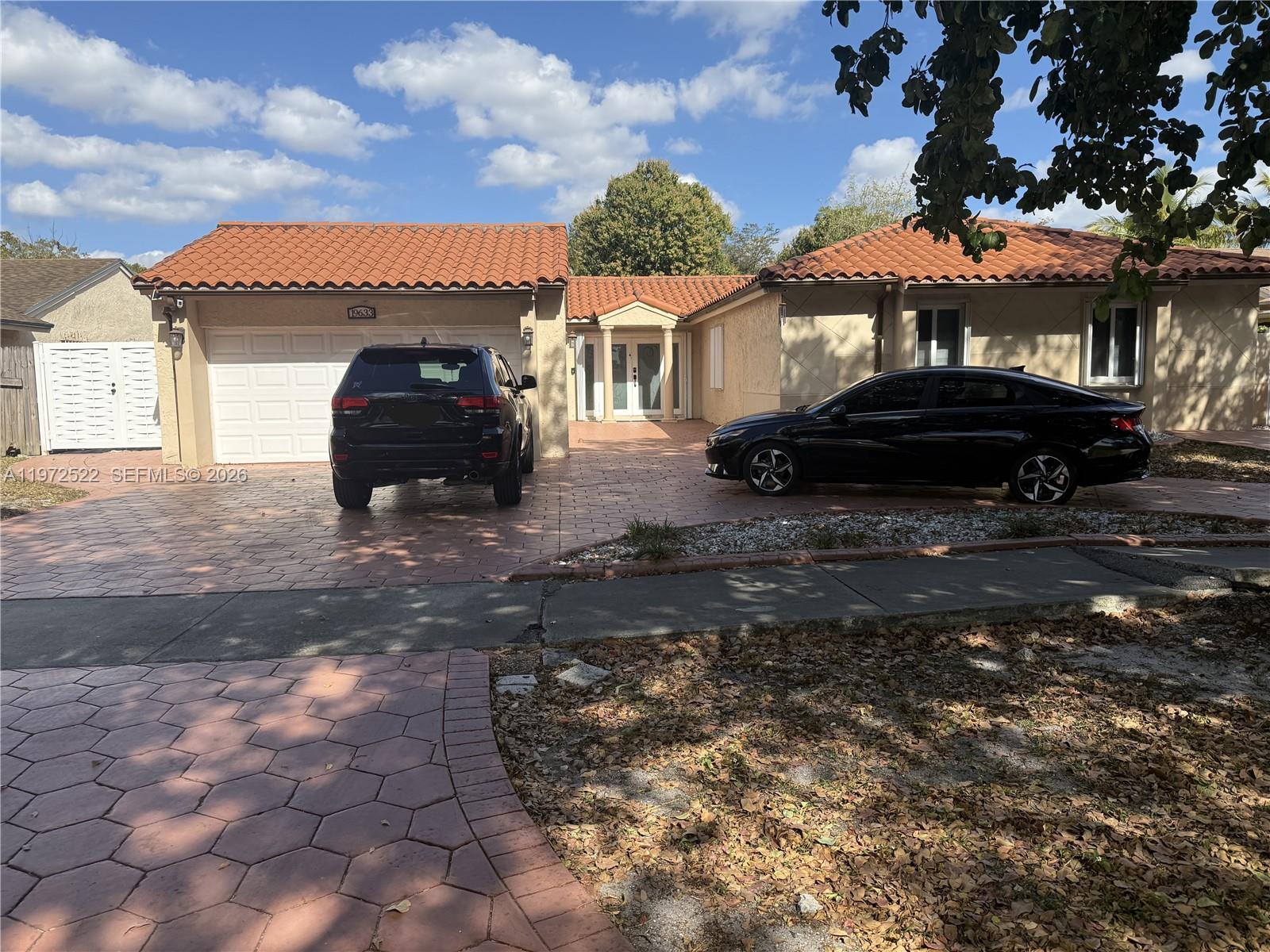 19633 NW 62nd Pl, Miami FL 33015