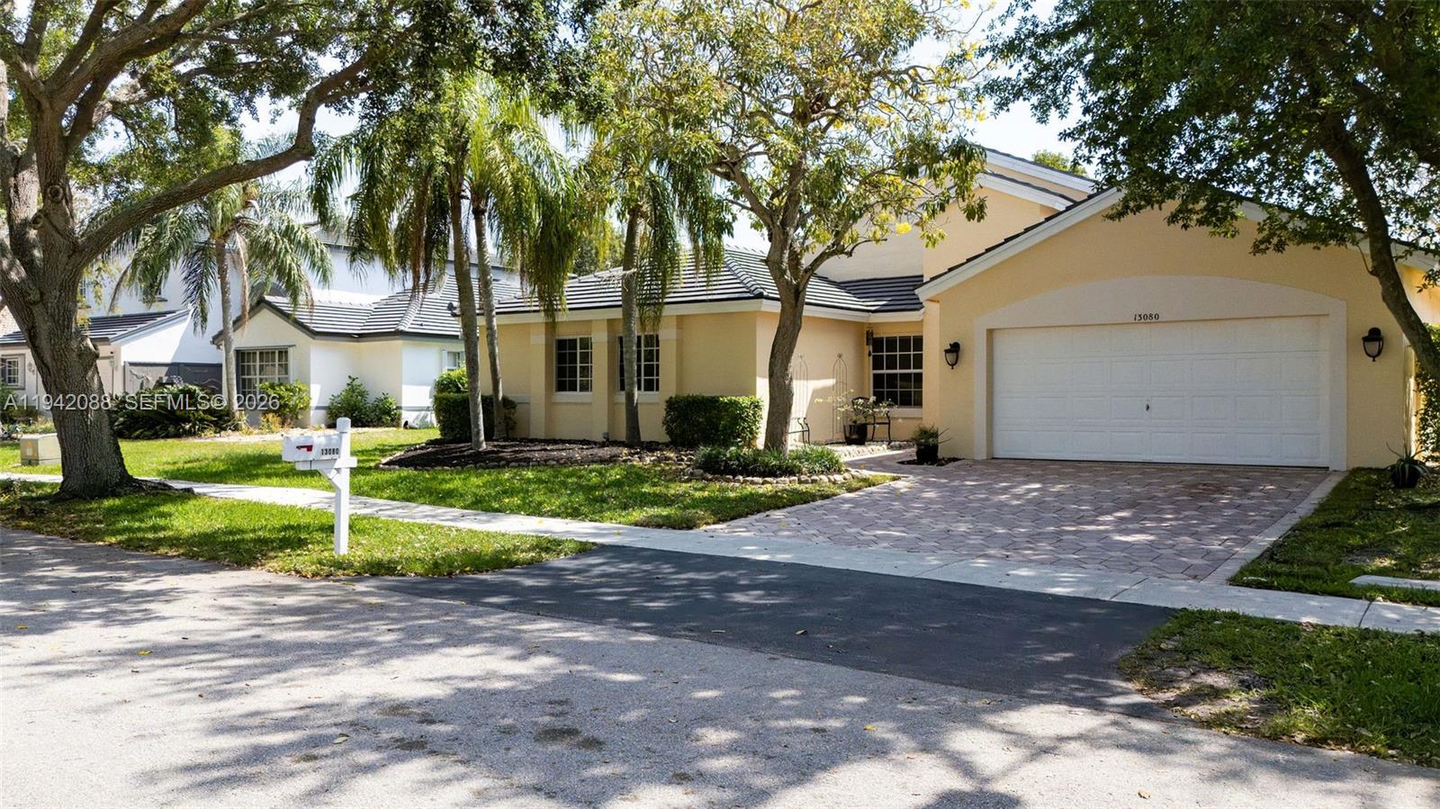 13080 NW 8th Ct, Sunrise FL 33325