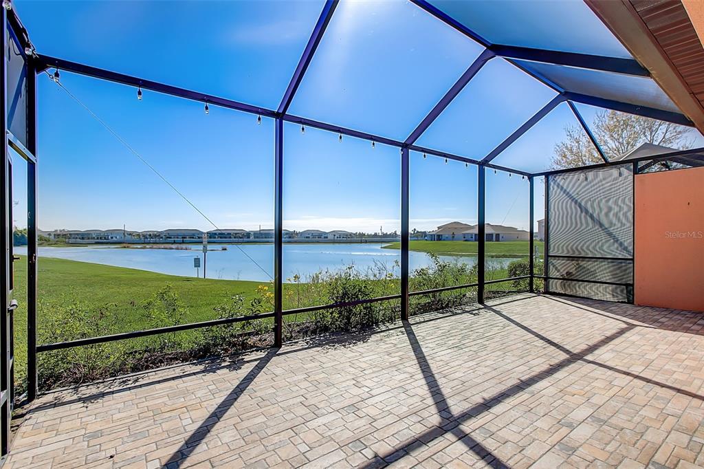 5673 SUNSET FALLS DRIVE, APOLLO BEACH, FL — photo 3 of 30