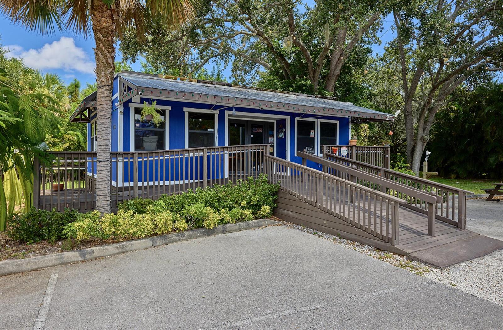 2155 NW Federal Highway, Jensen Beach FL 34957