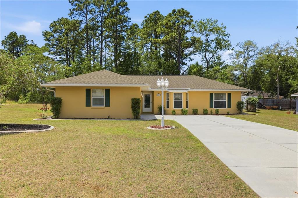 8278 N PICKINZ WAY
