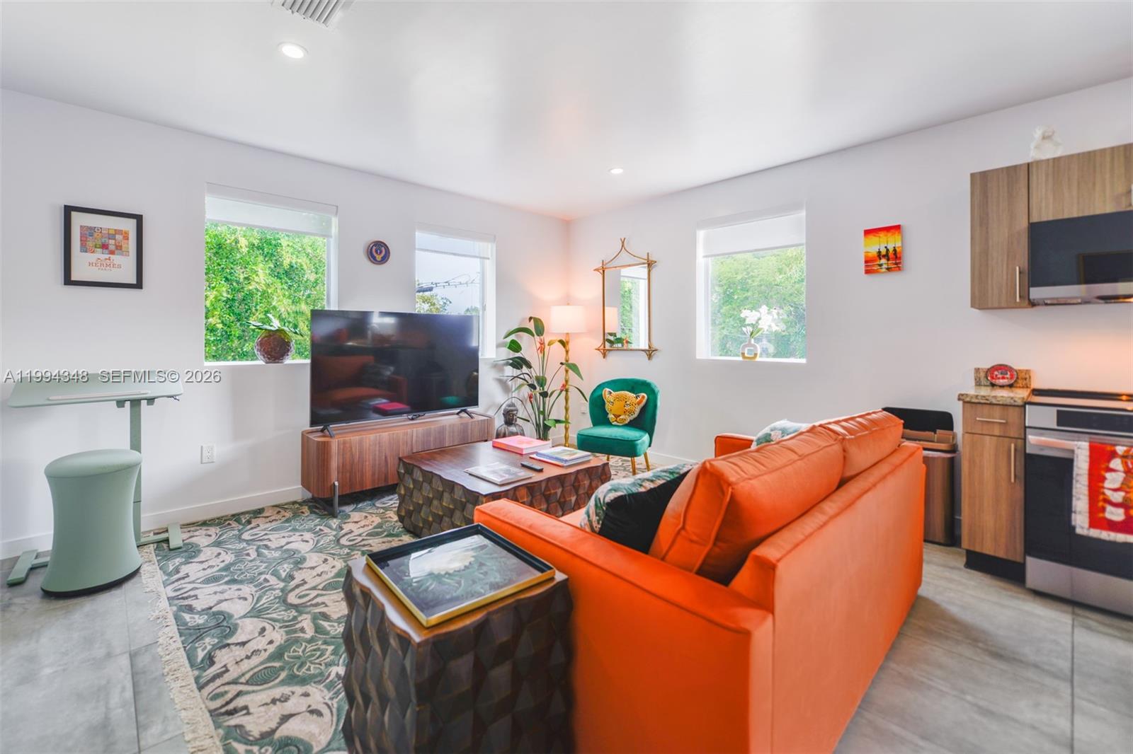 165 NW 39th St # 7, Miami FL 33127