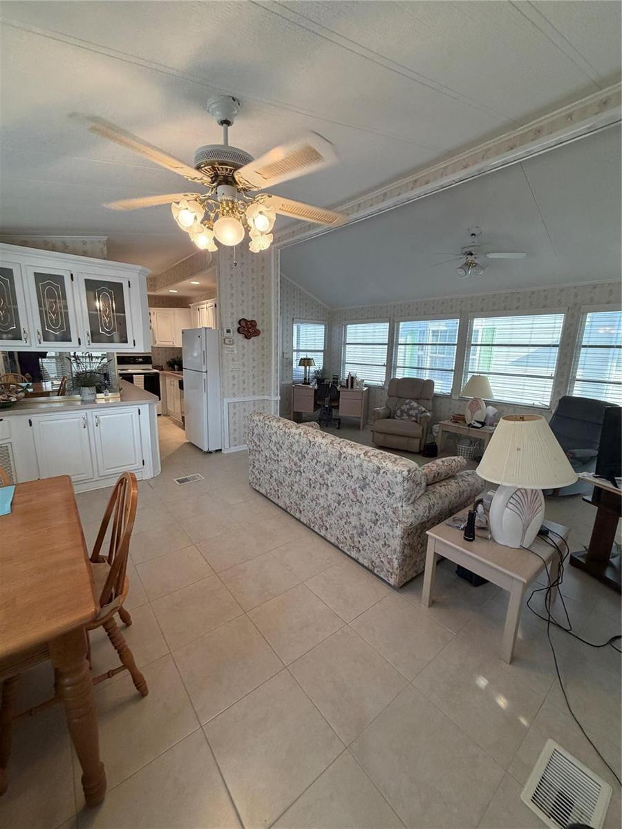 42 Turtle Road, Okeechobee FL 34974, OKEECHOBEE, FL — photo 4 of 25