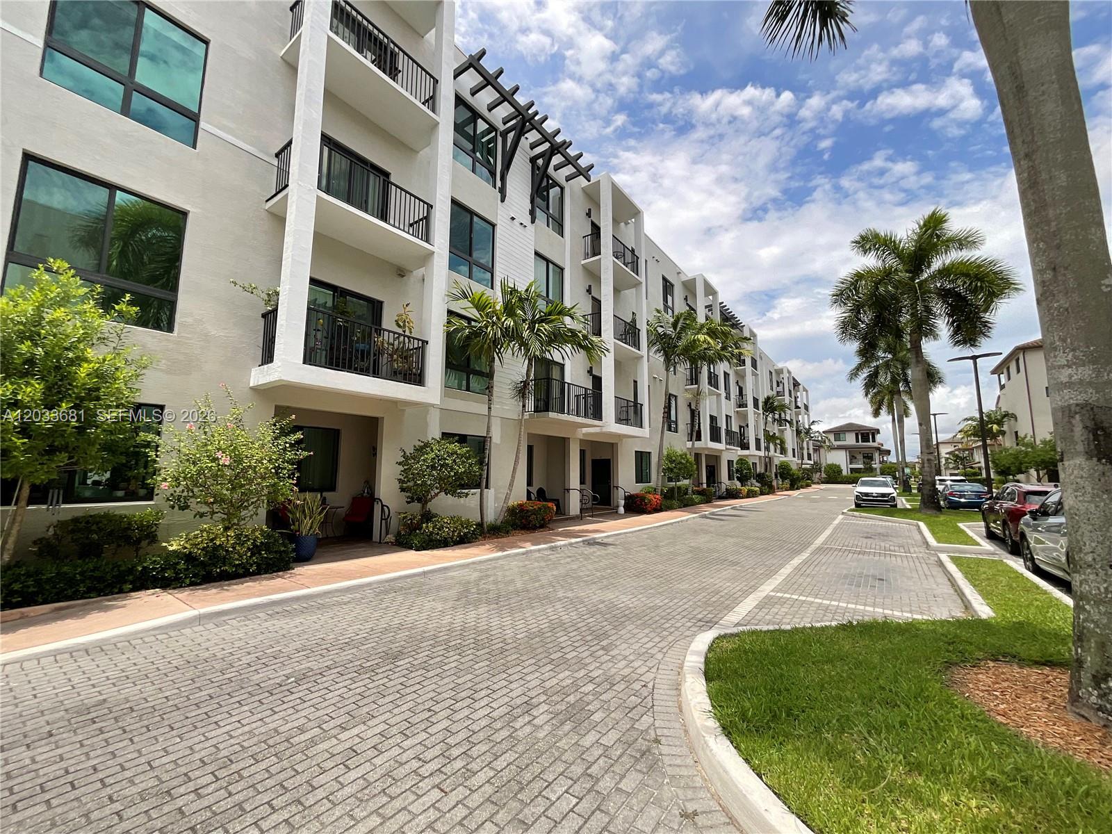 4700 NW 84th Ave # 15, Doral FL 33166