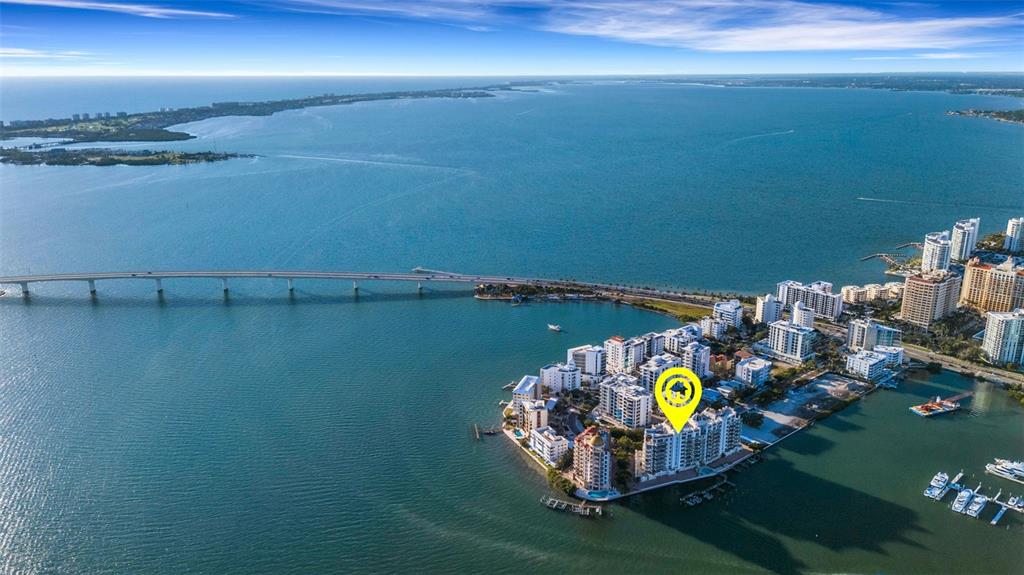 464 GOLDEN GATE POINT UNIT 403, SARASOTA, FL — photo 2 of 30