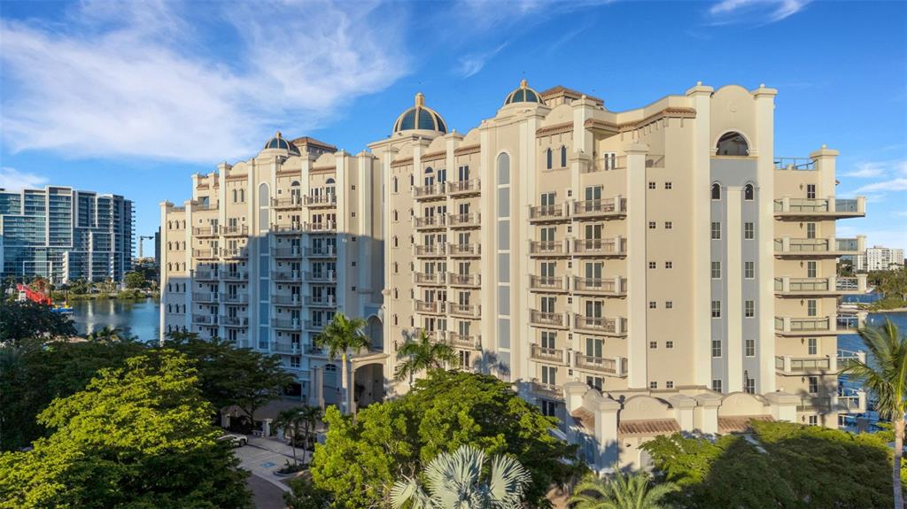 464 GOLDEN GATE POINT UNIT 403, SARASOTA, FL — photo 4 of 30