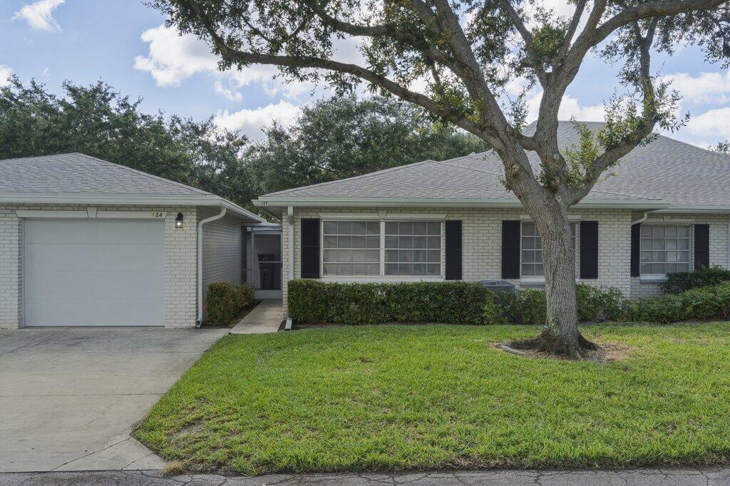 10098 S 42nd Drive, Boynton Beach FL 33436