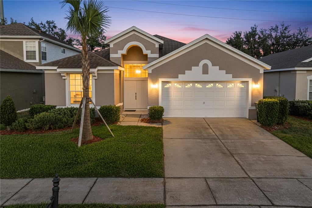8204 FAN PALM WAY