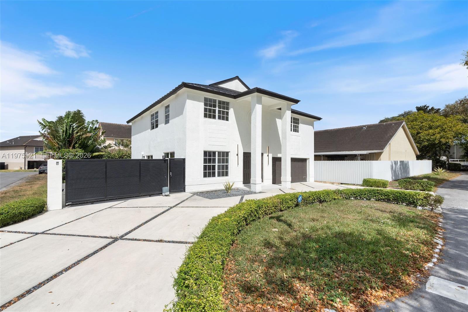 7945 NW 187th Ln, Hialeah FL 33015