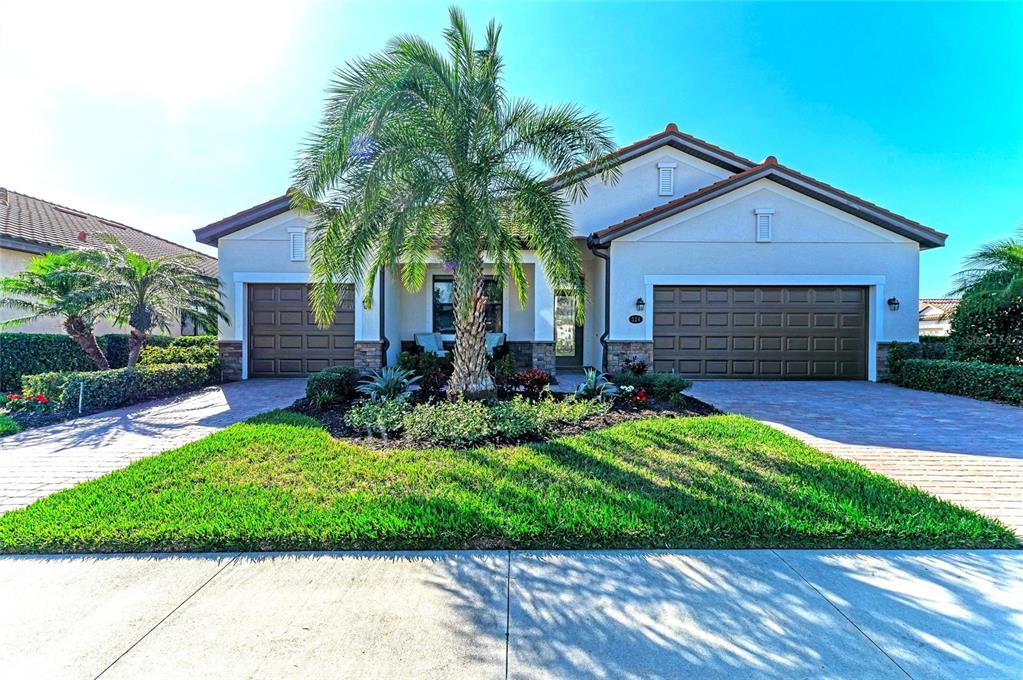 324 WHISPERING PALMS LANE