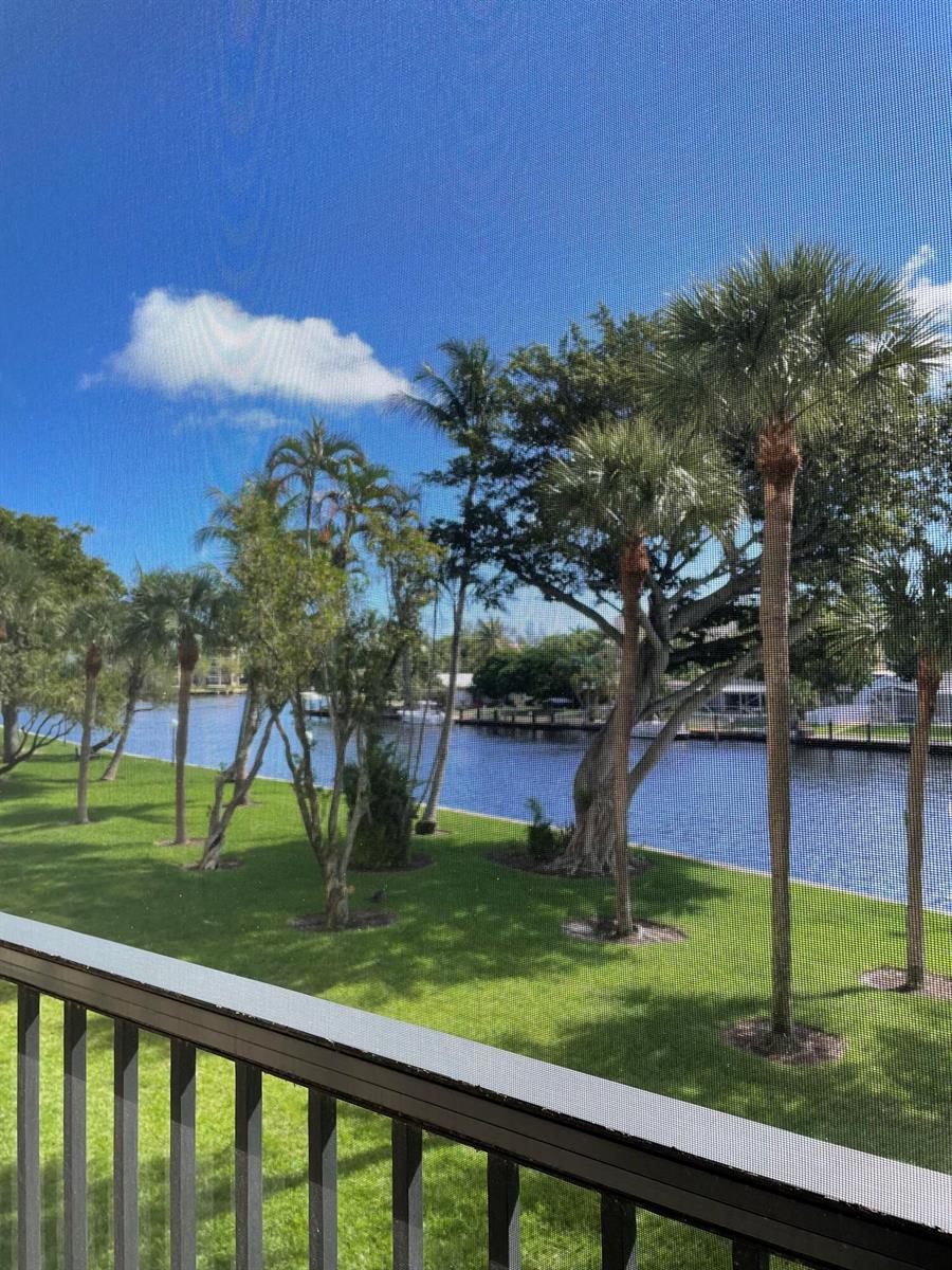14 Royal Palm Way # 204, Boca Raton FL 33432