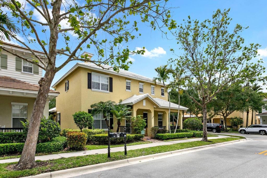 104 Kopsia Drive, Jupiter FL 33458