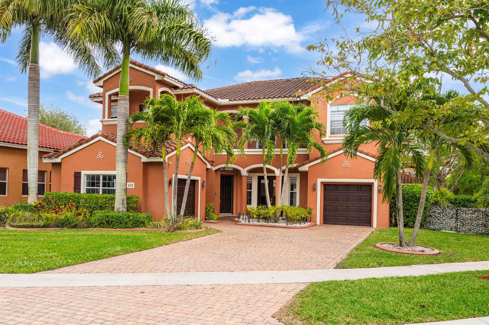 658 Cresta Circle, West Palm Beach FL 33413