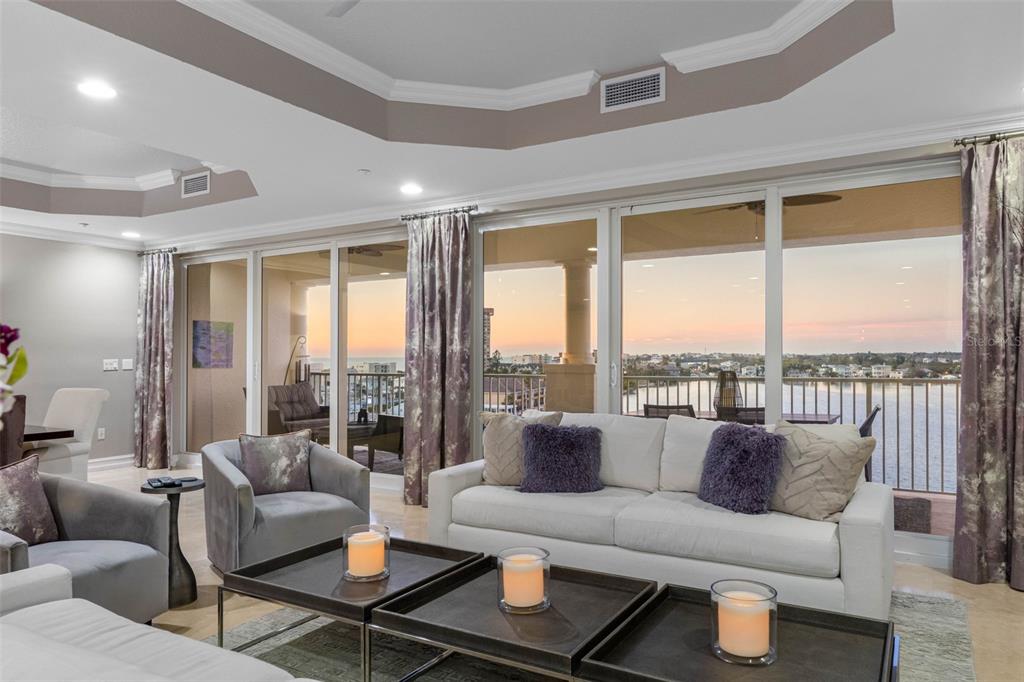 17717 GULF BOULEVARD UNIT 702