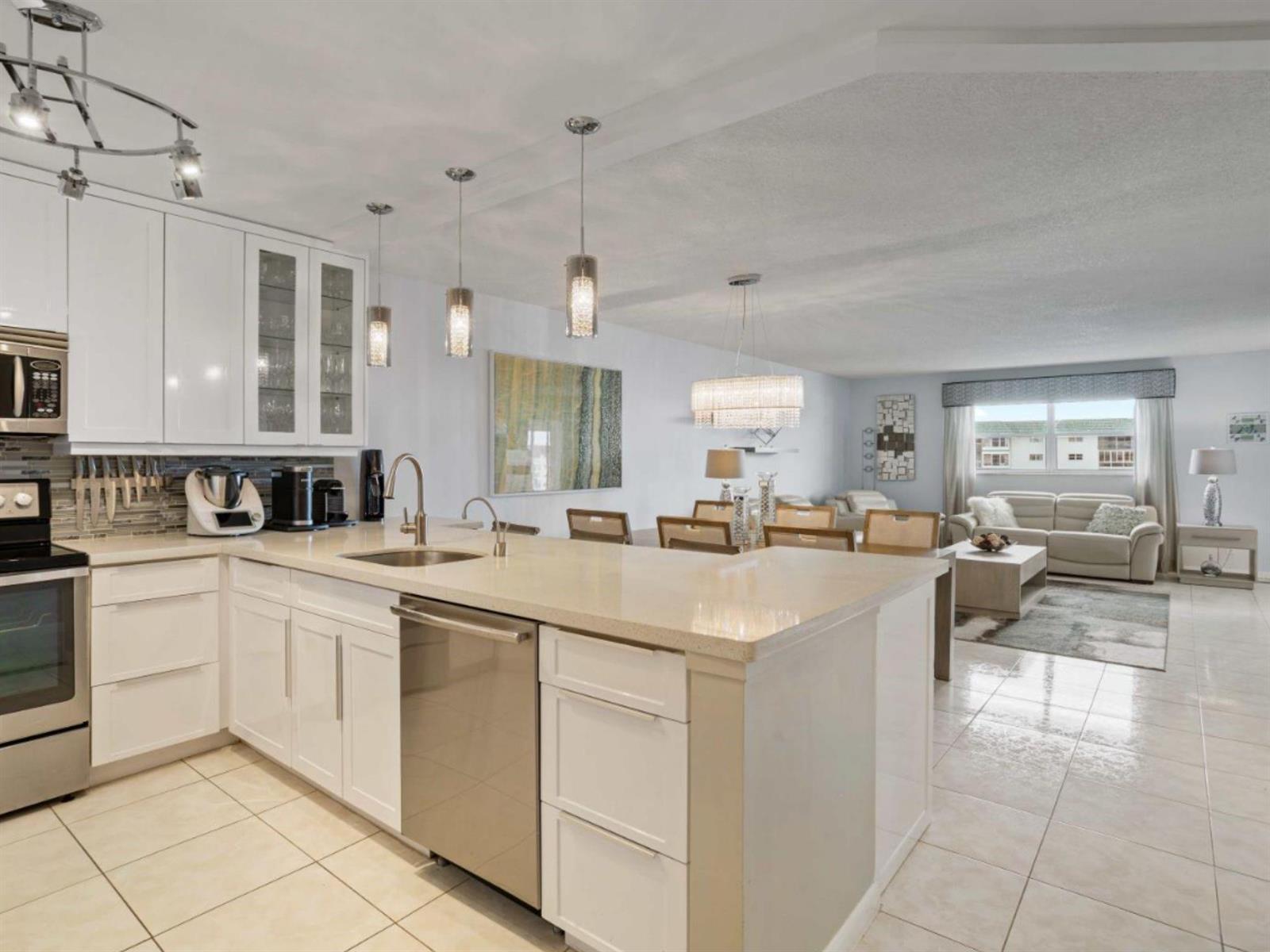 4750 NW 22nd Court # 509, Lauderhill FL 33313