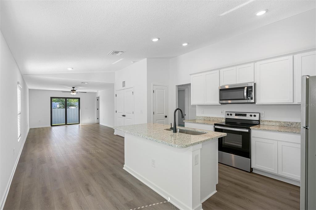 7166 CANOPY LANE, LAKELAND, FL — photo 2 of 9