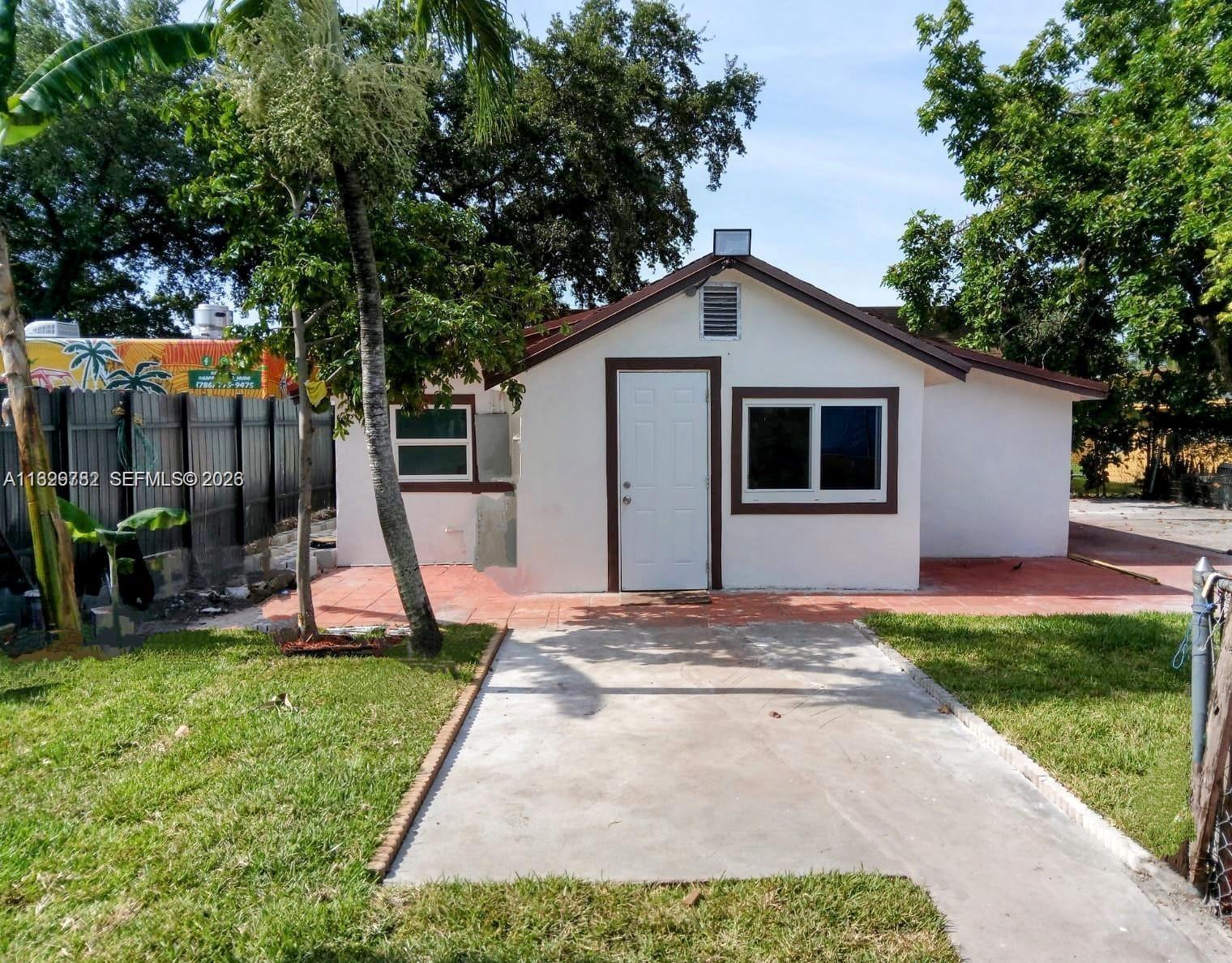 2720 NW 29th St # 2720, Miami FL 33142