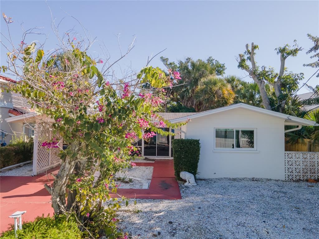 2316 CANASTA DRIVE, BRADENTON BEACH, FL — photo 2 of 28