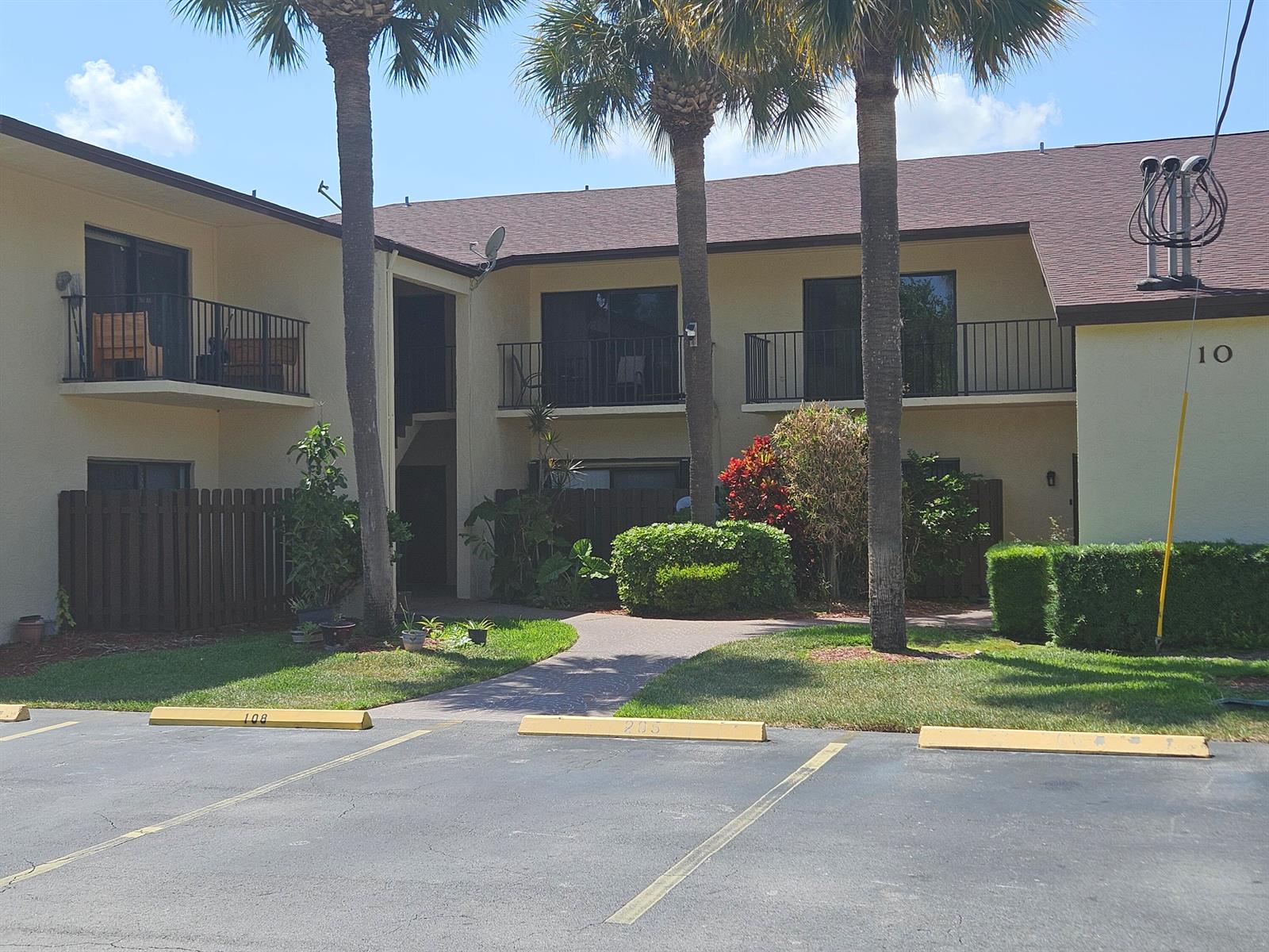 2050 Oleander Boulevard # 108, Fort Pierce FL 34950