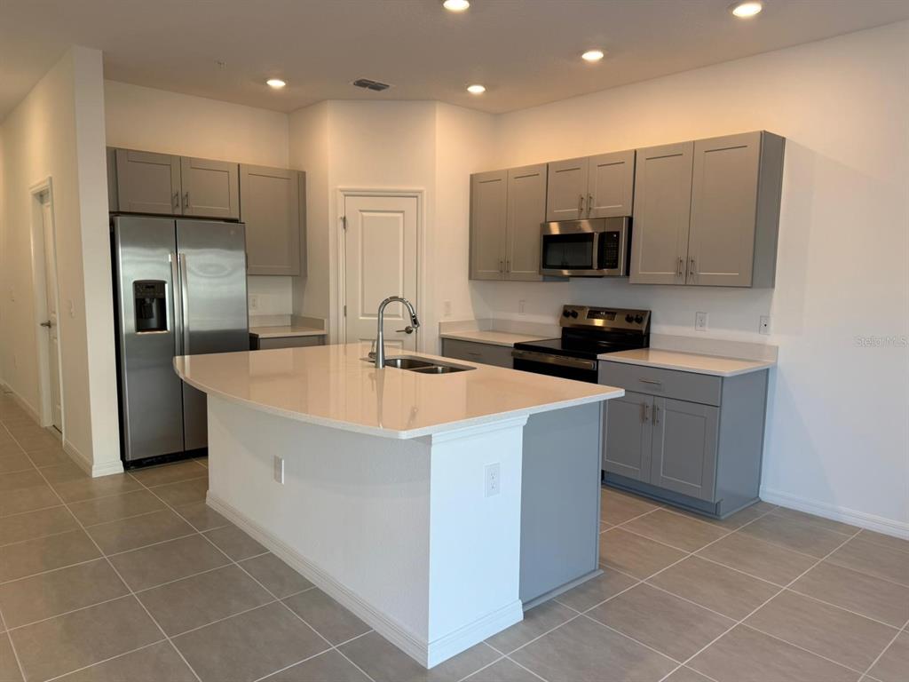 5040 SPANGLE DRIVE, ST CLOUD, FL — photo 2 of 18