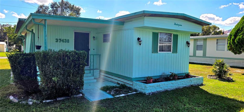37438 RAY DRIVE, ZEPHYRHILLS, FL — photo 3 of 30