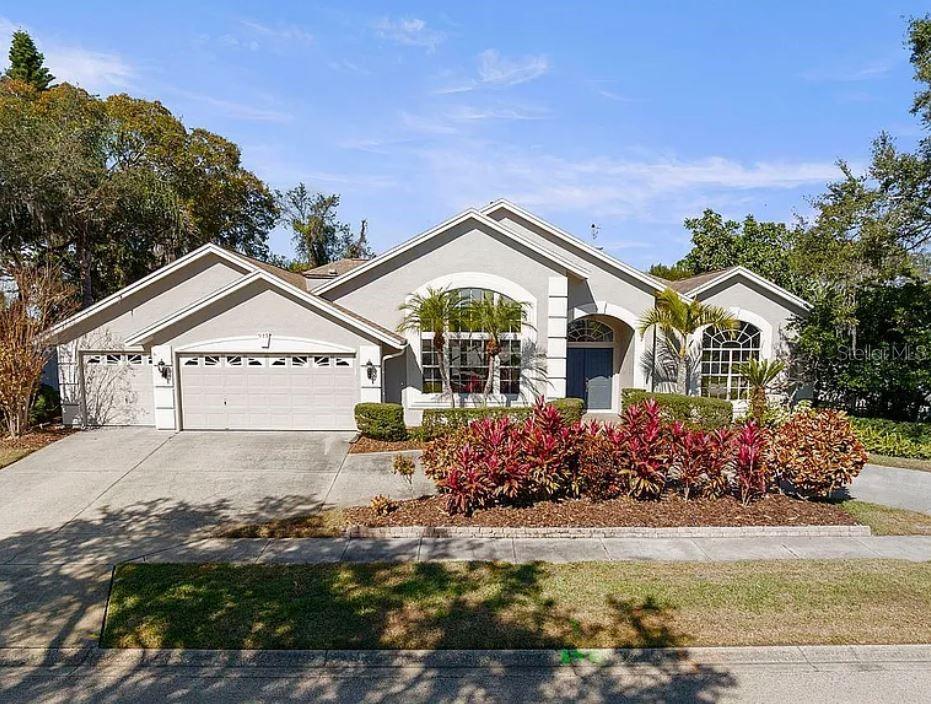 979 RIDGEWOOD TERRACE